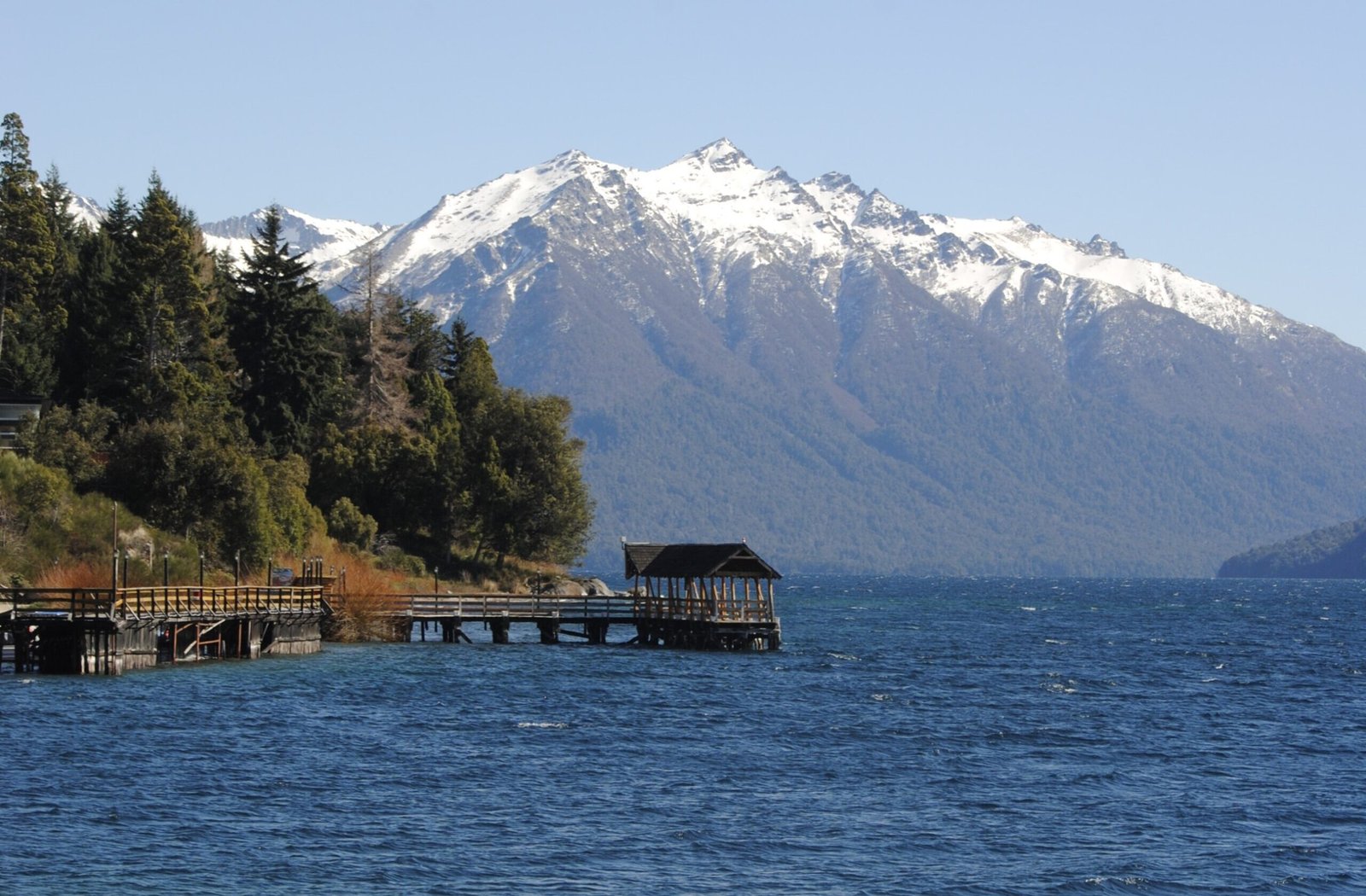 Villa Traful y Valle Encantado - Lauke Tours