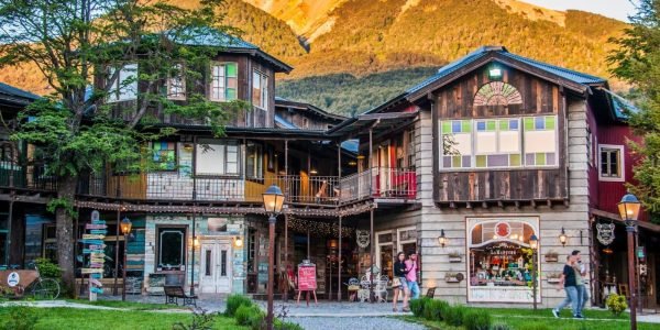Circuito Chico, Trekking y Colonia Suiza - Lauke Tours